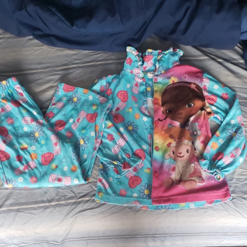 Toddler Girl Doc McStuffins Two Piece Pajama Set